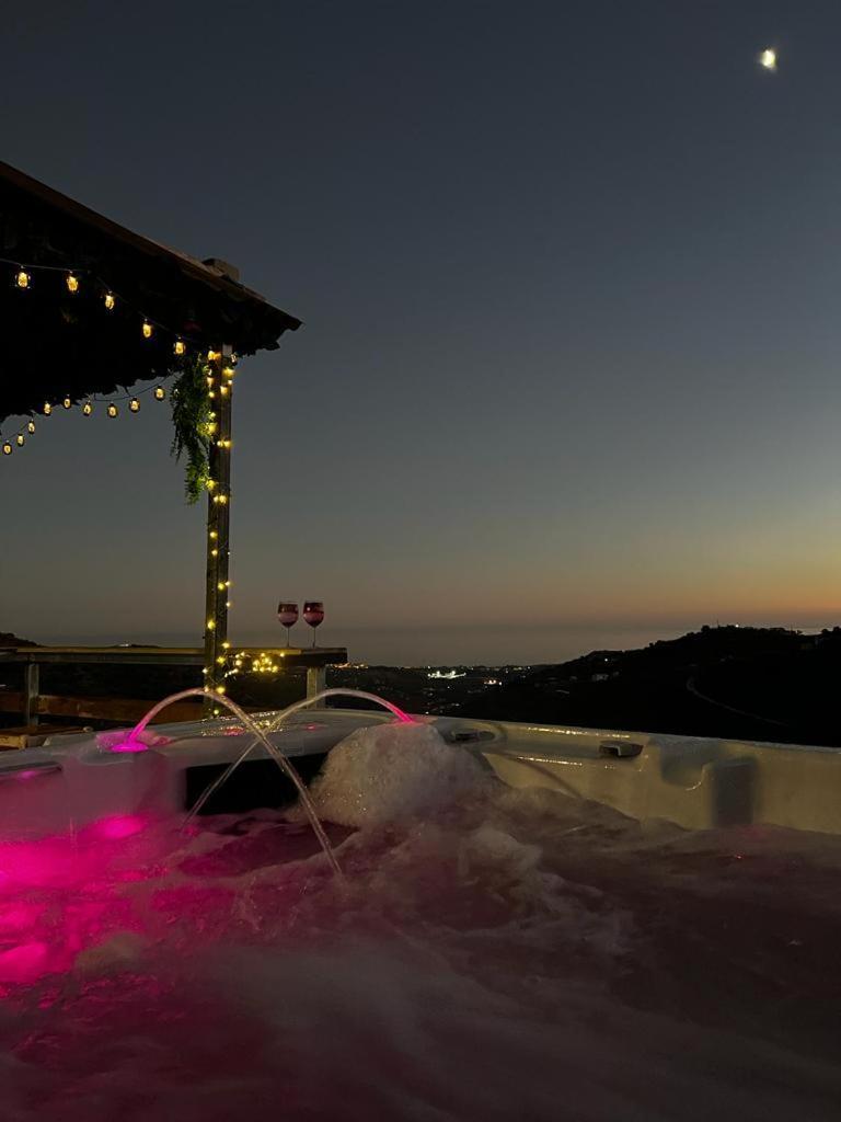 Casa Rural Malaga Monkey Love Con Jacuzzi Iznate المظهر الخارجي الصورة