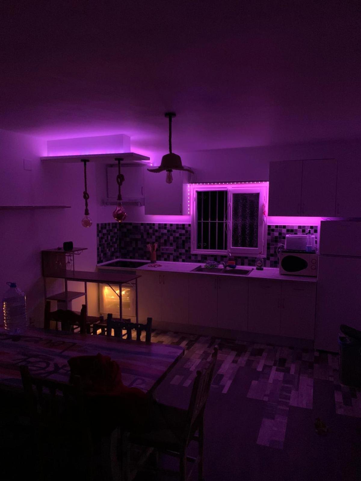 Casa Rural Malaga Monkey Love Con Jacuzzi Iznate المظهر الخارجي الصورة